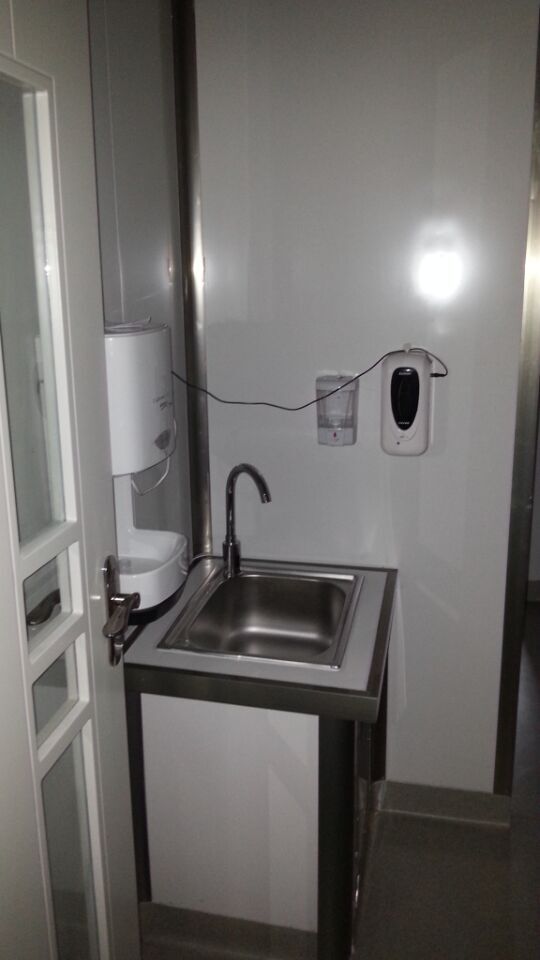 西安市第一医院工程验收-感应式洗手池